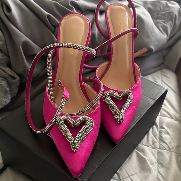 Fashion Nova Hot Pink Heels with Rhinestone Hearts - Picture 1 of 1